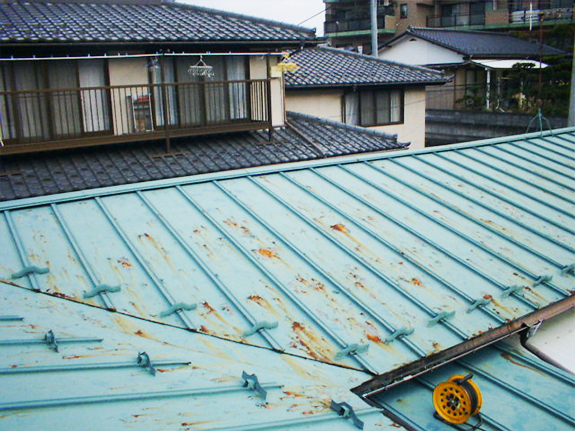 瓦型鋼板屋根